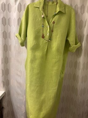 Relaxed Linen Dress in Lime Green with pockets